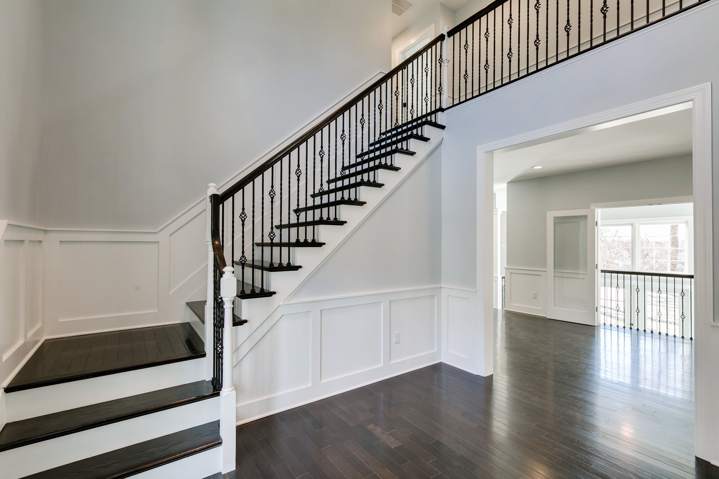 Foyer Stairwell Alt